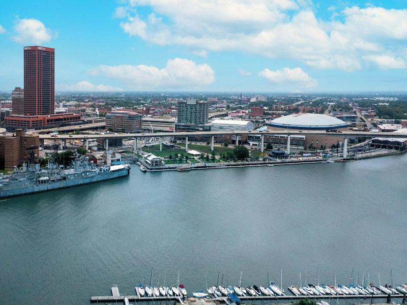 Courtyard Buffalo Downtown/Canalside image