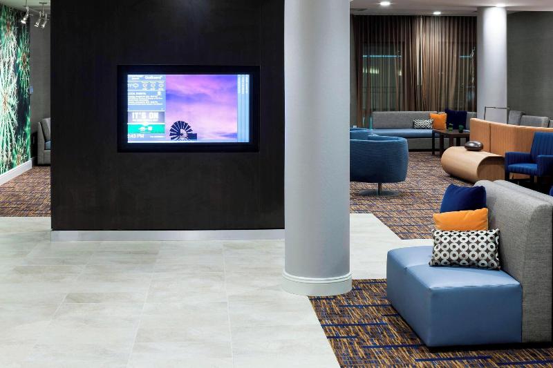 Courtyard By Marriott Houston North/Shenandoah image