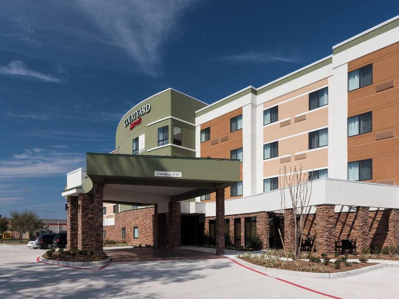 Courtyard By Marriott Houston North/Shenandoah image