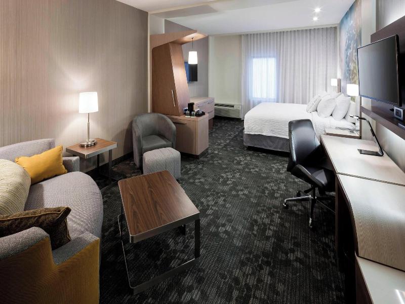 Courtyard By Marriott Houston North/Shenandoah image