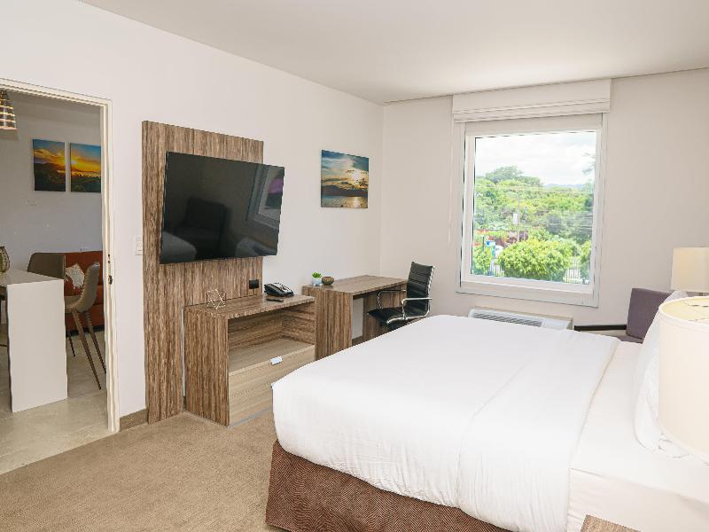 Holiday Inn Express Managua image