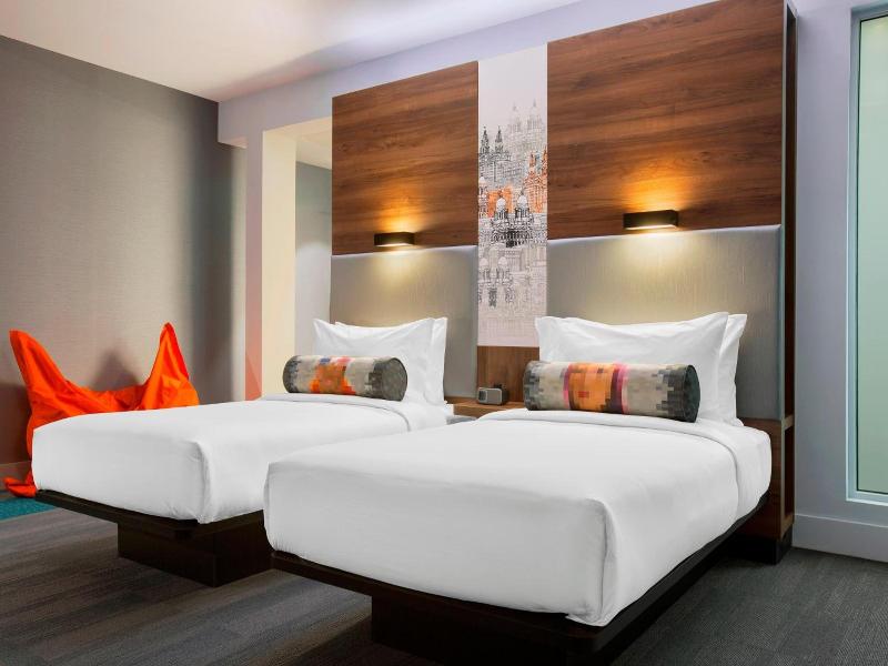 Aloft Liverpool image