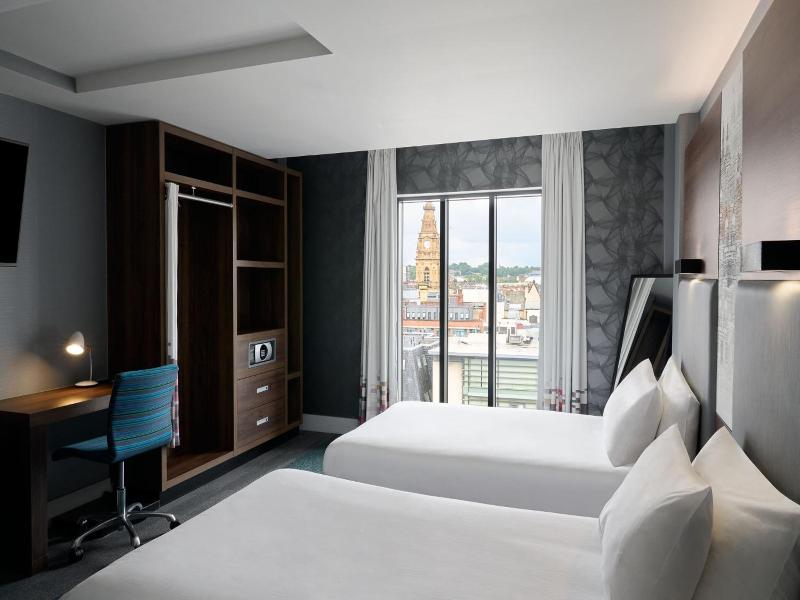 Aloft Liverpool image