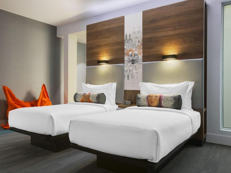 Aloft Liverpool image