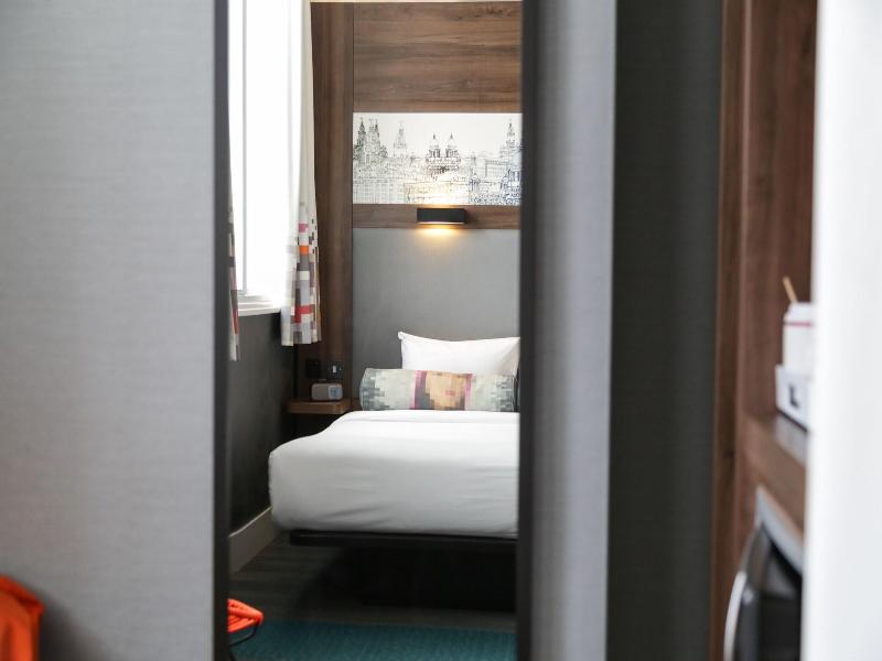 Aloft Liverpool image