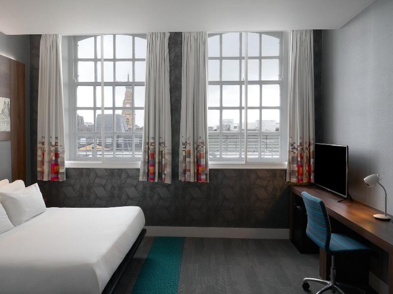 Aloft Liverpool image