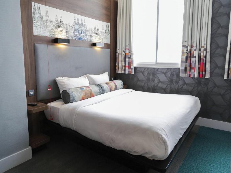 Aloft Liverpool image