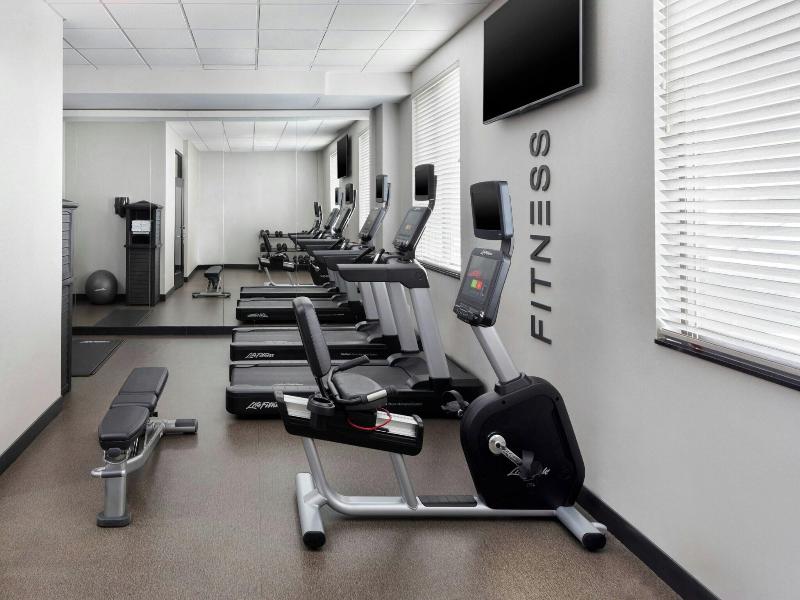 Fairfield Inn Suites New York Staten Island image