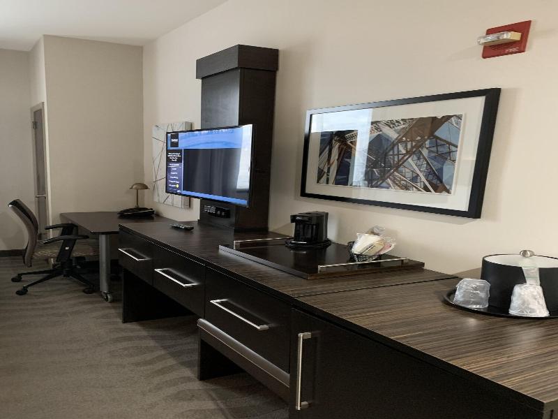 Fairfield Inn Suites New York Staten Island image