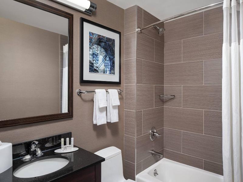 Fairfield Inn Suites New York Staten Island image