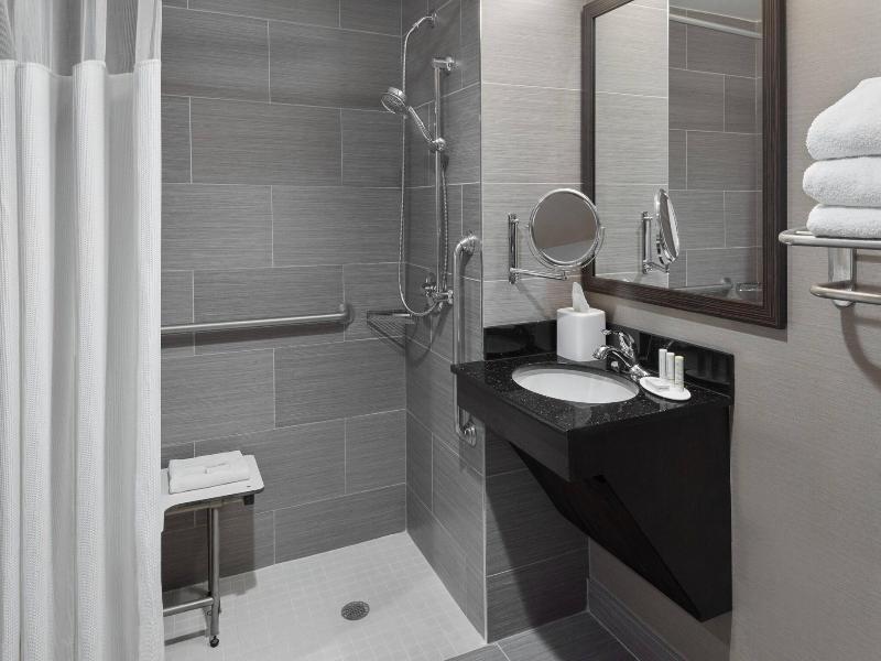 Fairfield Inn Suites New York Staten Island image