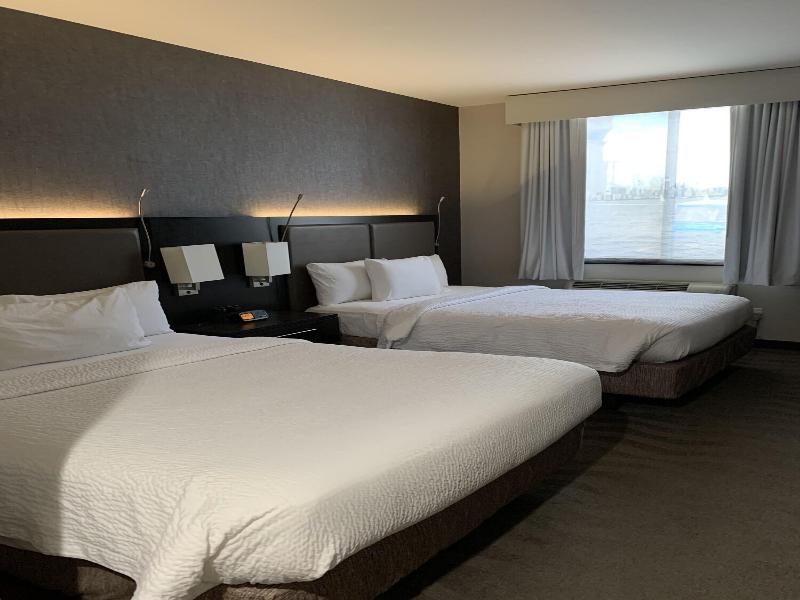 Fairfield Inn Suites New York Staten Island image