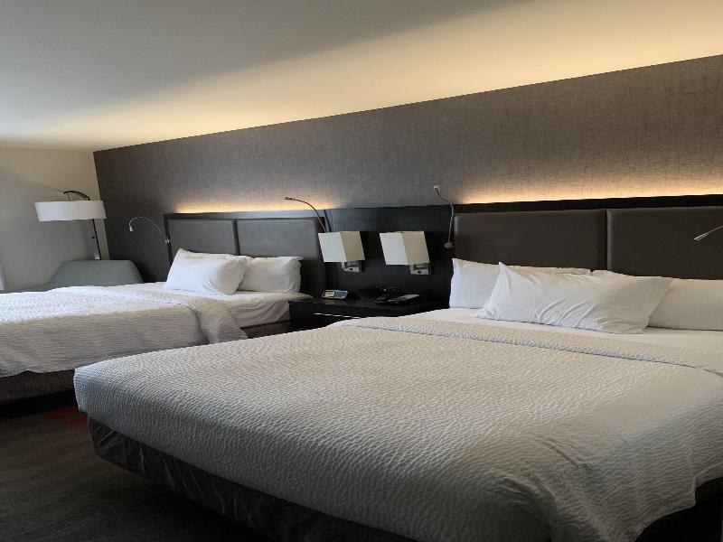 Fairfield Inn Suites New York Staten Island image