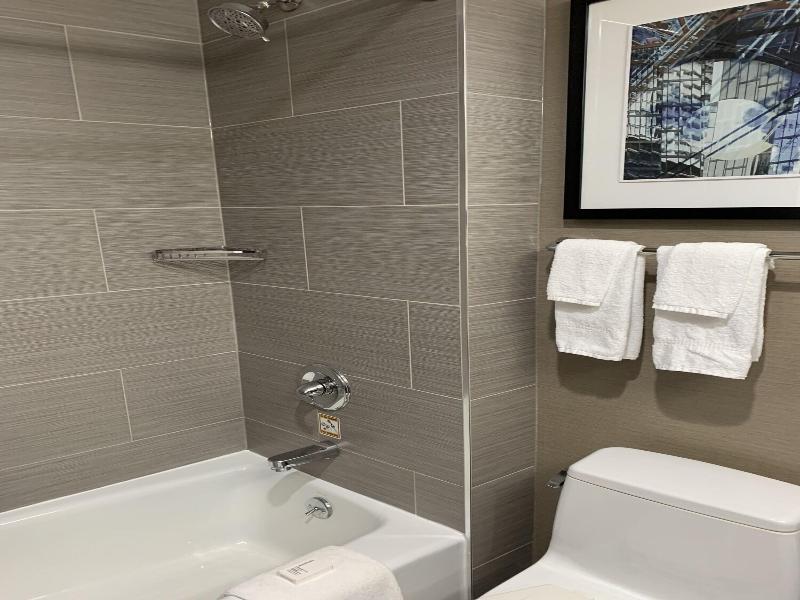 Fairfield Inn Suites New York Staten Island image