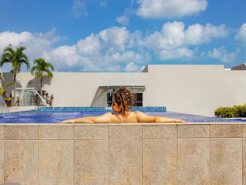 Four Points By Sheraton Cancun Centro image
