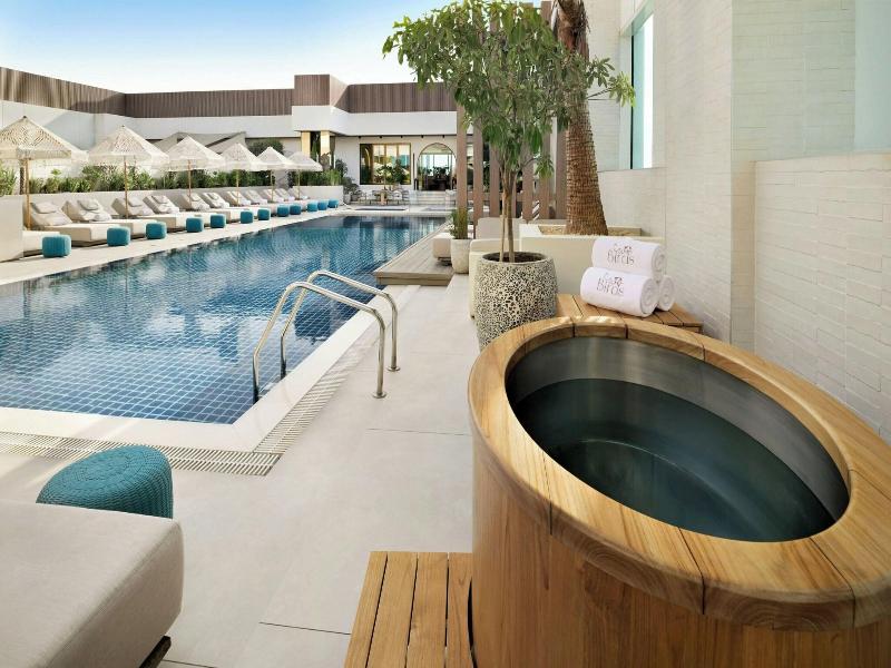 Sheraton Grand Hotel Dubai image