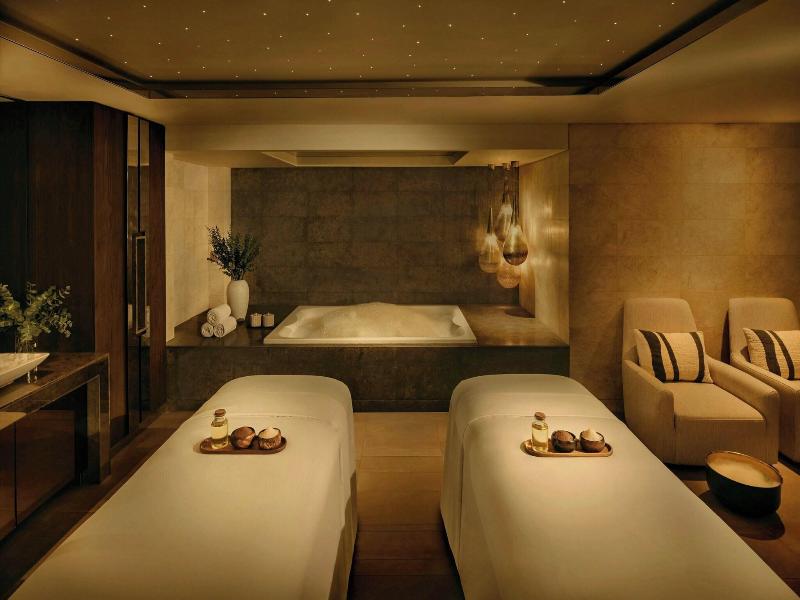 Sheraton Grand Hotel Dubai image