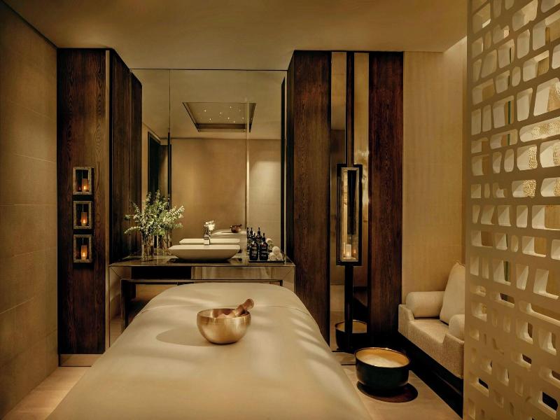 Sheraton Grand Hotel Dubai image