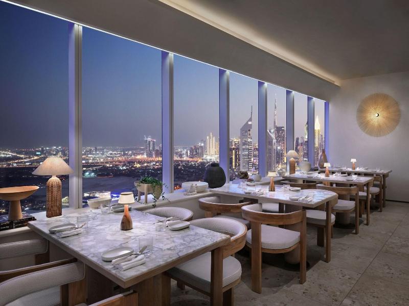 Sheraton Grand Hotel Dubai image