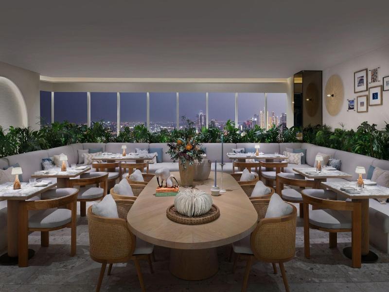 Sheraton Grand Hotel Dubai image