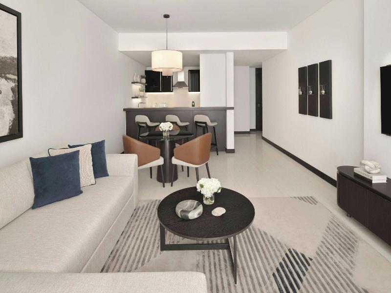 Sheraton Grand Hotel Dubai image