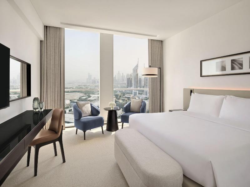 Sheraton Grand Hotel Dubai image