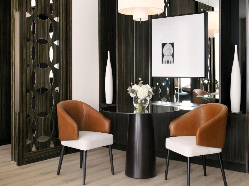 Sheraton Grand Hotel Dubai image