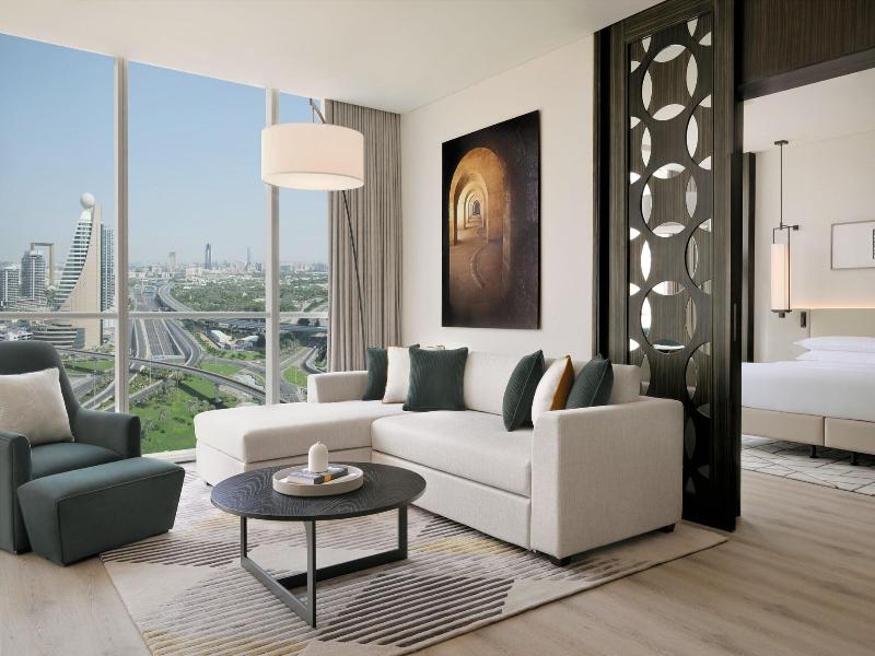 Sheraton Grand Hotel Dubai image