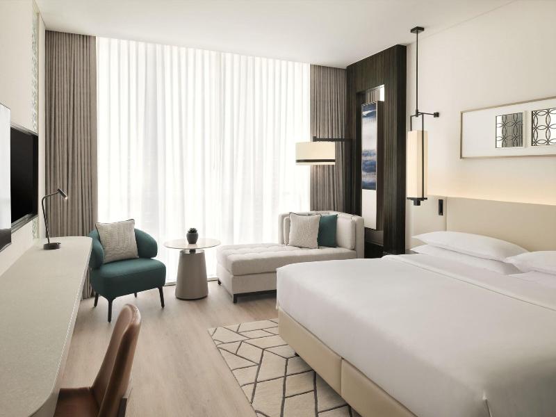 Sheraton Grand Hotel Dubai image