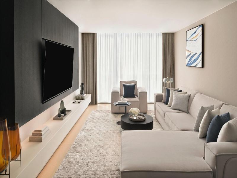 Sheraton Grand Hotel Dubai image