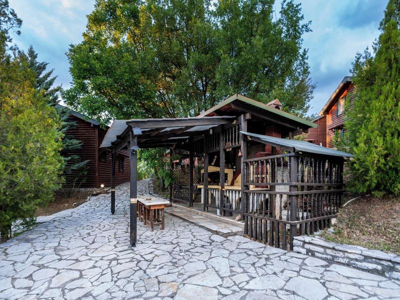 Likouresi Village