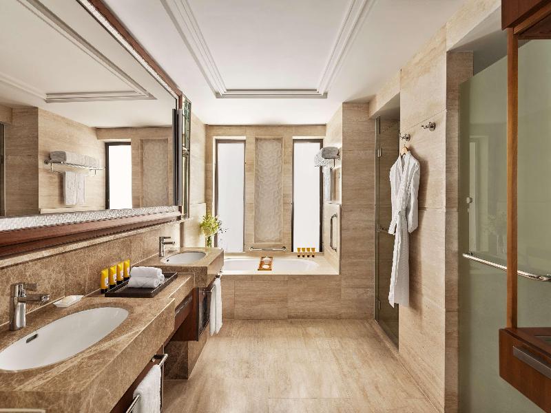 Shangri-La Sanya image