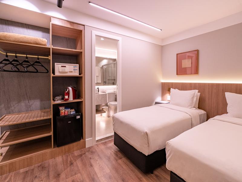 TWIN LUXURY