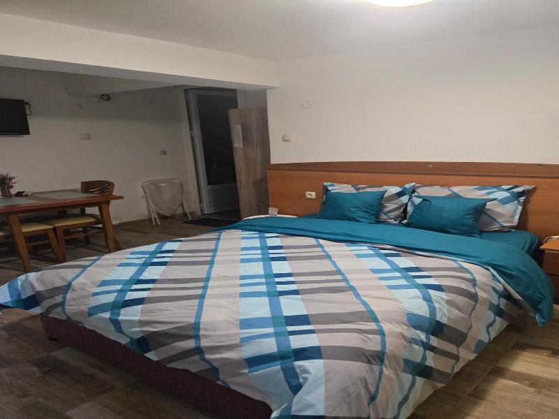 Pirina Club Hotel image