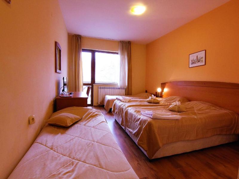 Pirina Club Hotel image