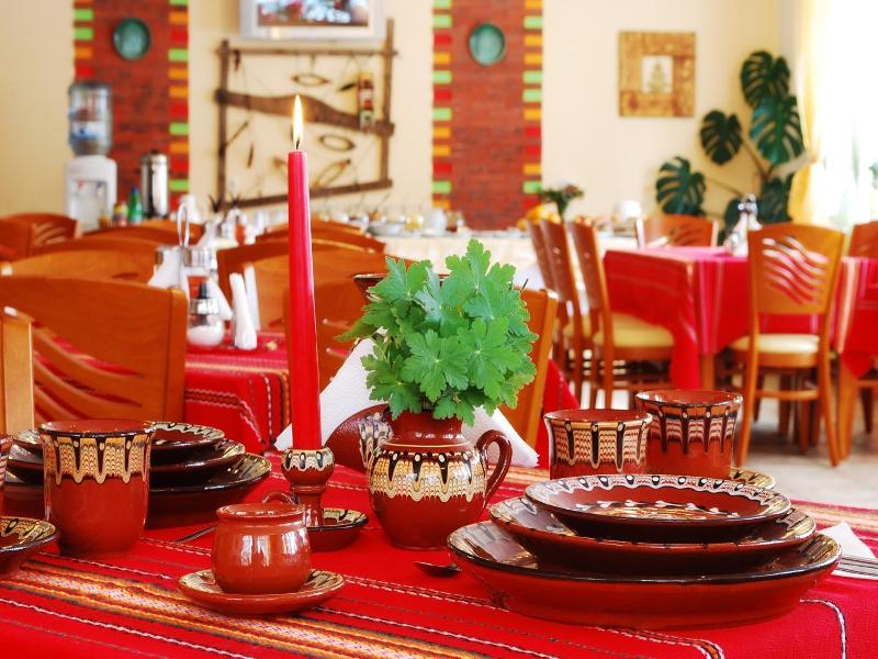 Pirina Club Hotel image