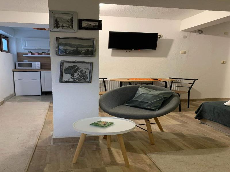 Pirina Club Hotel image