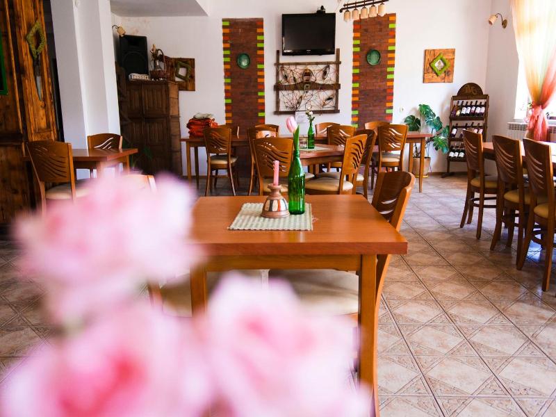 Pirina Club Hotel image