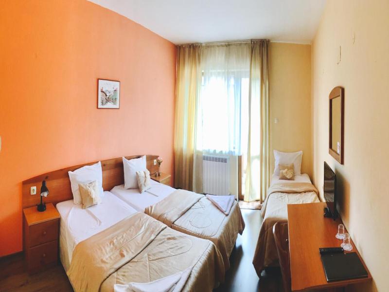 Pirina Club Hotel image