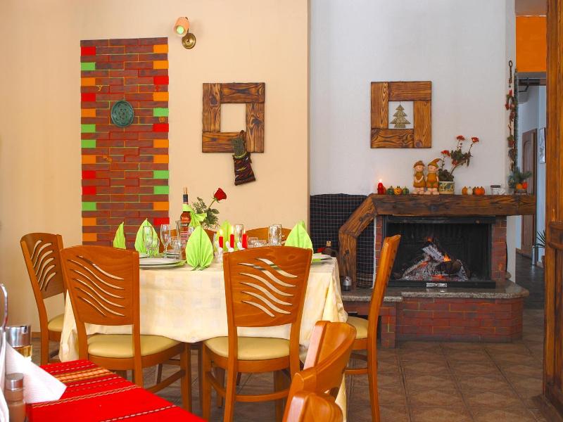 Pirina Club Hotel image