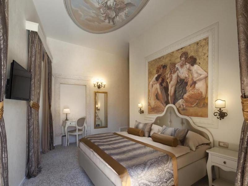 Heritage Hotel Life Palace image