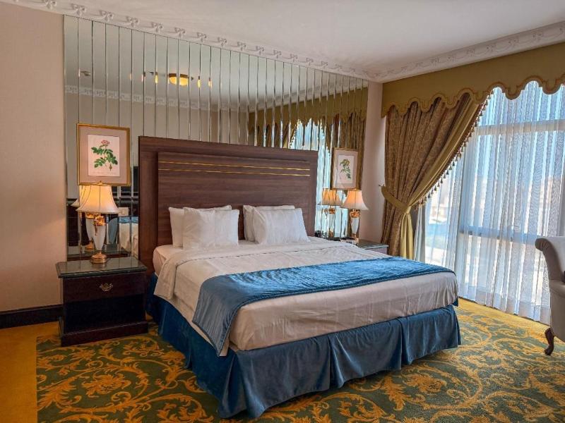 Habitat Hotel All Suites image
