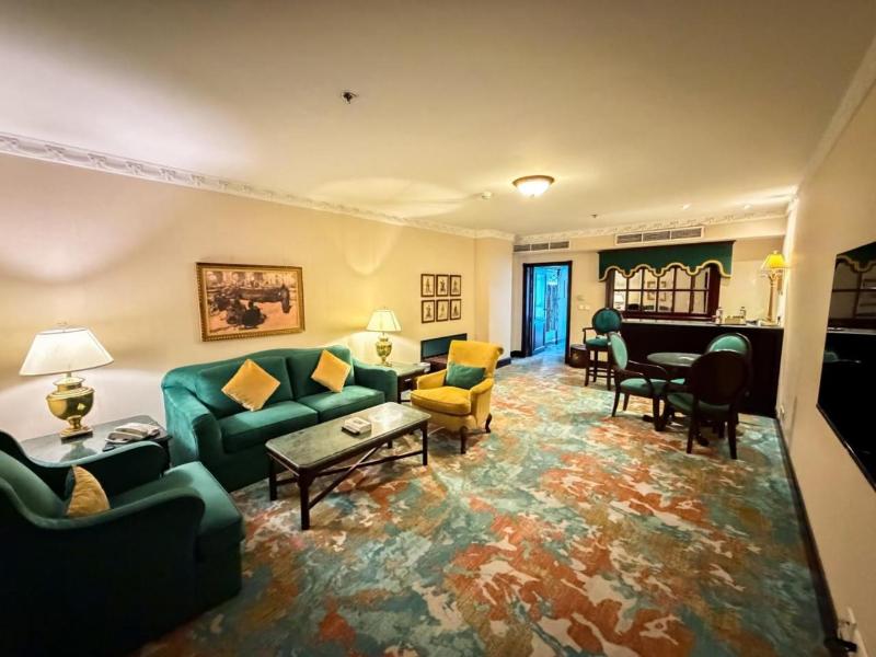 Habitat Hotel All Suites image