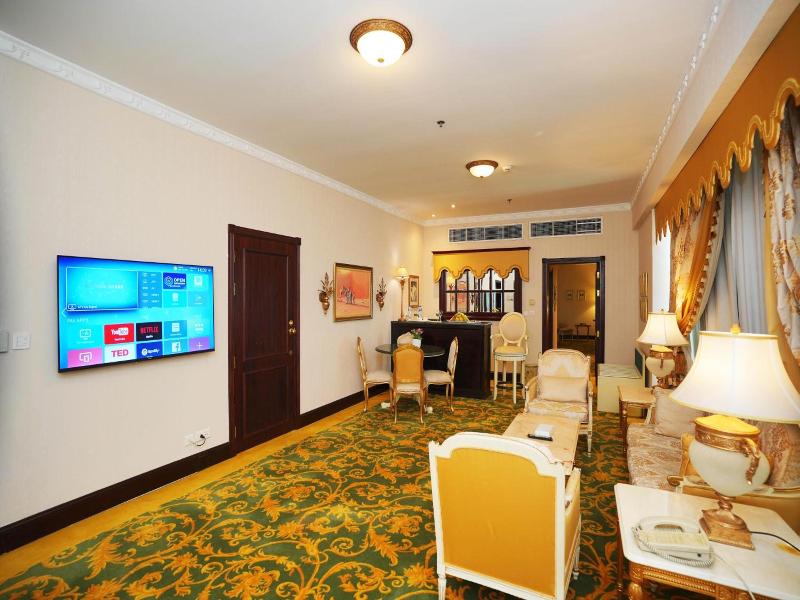 Habitat Hotel All Suites image