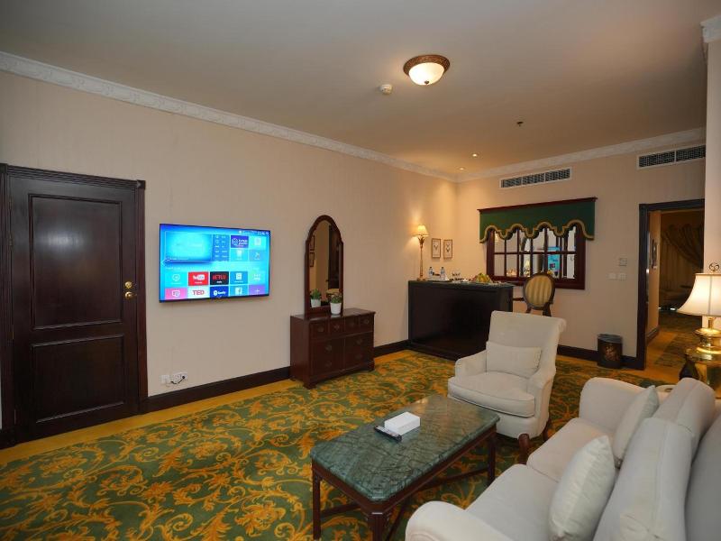 Habitat Hotel All Suites image