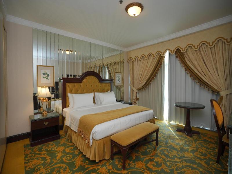 Habitat Hotel All Suites image