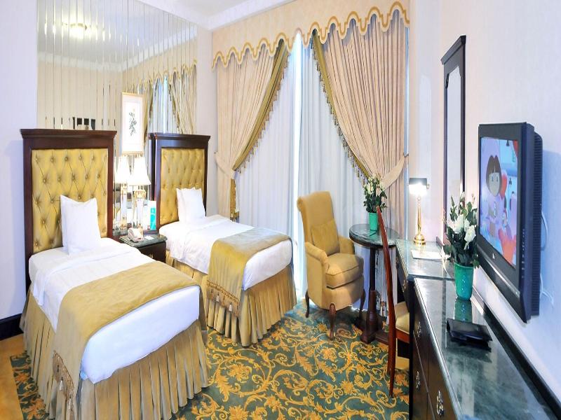 Habitat Hotel All Suites image