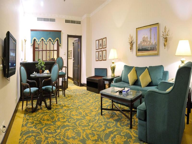 Habitat Hotel All Suites image