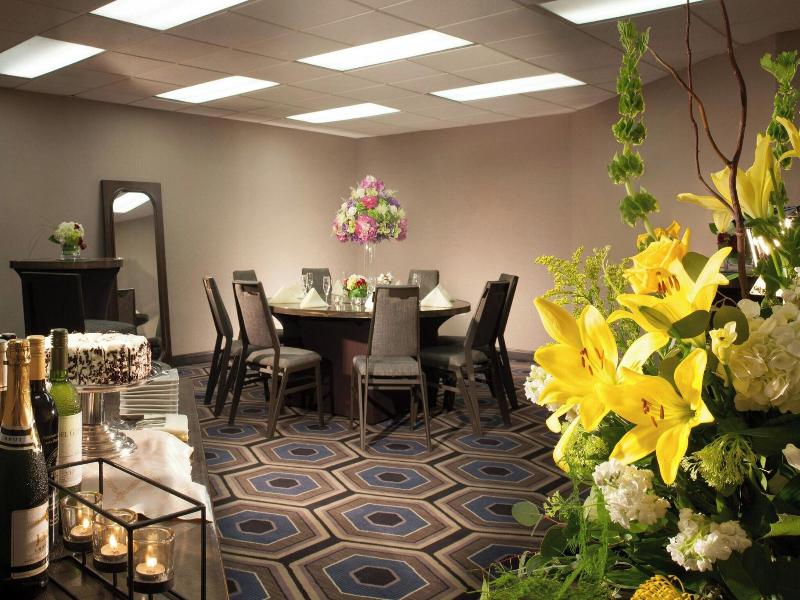 Sheraton Bucks County Langhorne image