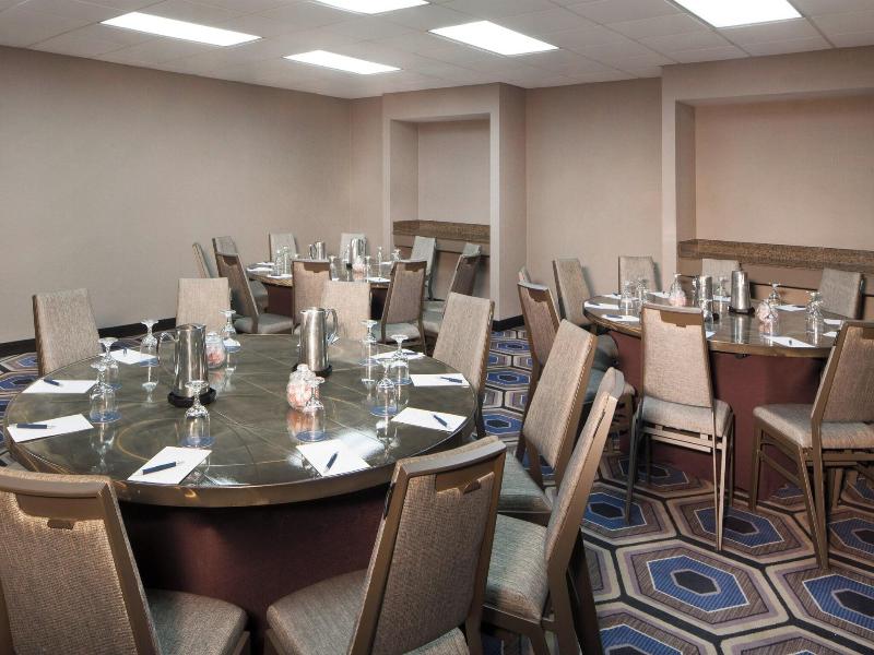 Sheraton Bucks County Langhorne image